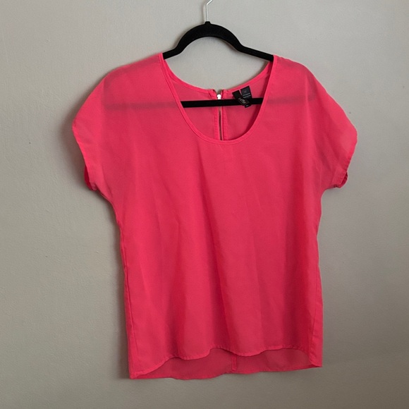 Fun & Flirt Vibrant Pink Blouse size medium - Picture 1 of 5